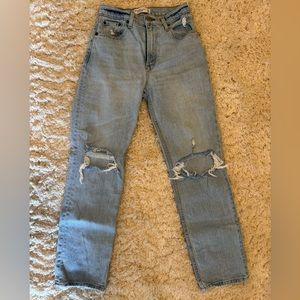 Abercrombie 90’s high rise ankle straight. Size 25/0 short